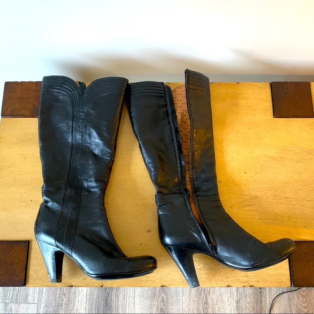 Sofft Black Leather Frederica Heel Boot size 8